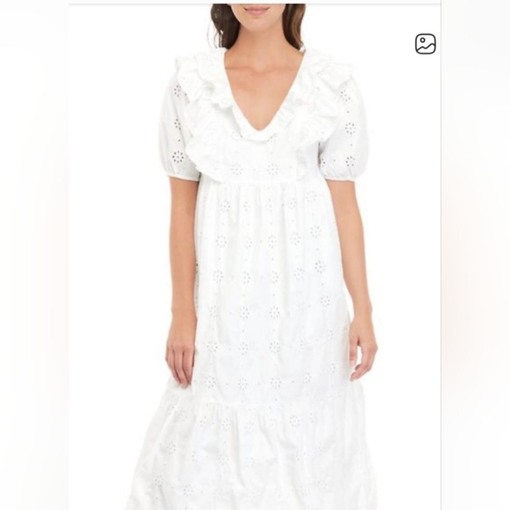 Crown & Ivy White Eyelet Tiered Maxi Dress Size Small
